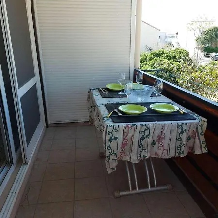 3 Pieces Climatise Pour 6 Personnes Avec Terrasse Et Cuisine Equipee A - Fr-1-326-786 Apartament *